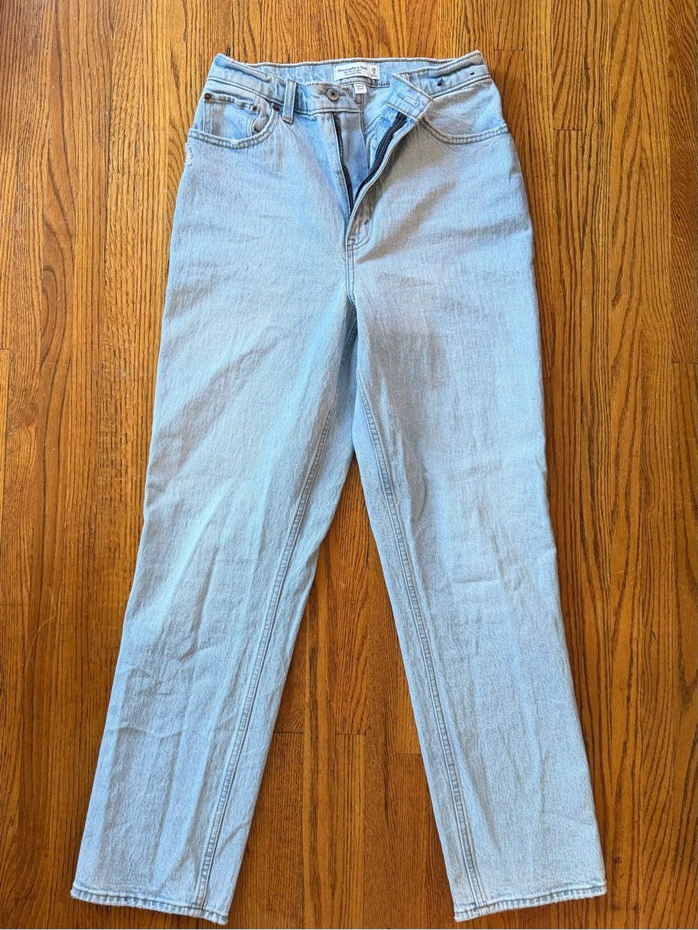 Abercrombie Ultra High Rise 90s